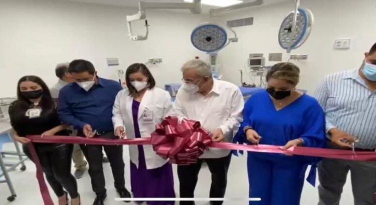 Rubén Rocha inaugura quirófanos en el Hospital de la mujer