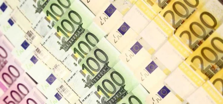 Cae el euro a mínimo de 20 años