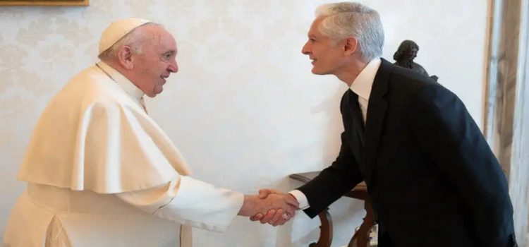 El Papa Francisco recibe a Alfredo del Mazo