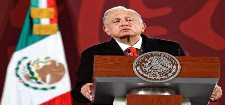 AMLO señala que el atentado de Ciro Gómez Leyva pudo ser un autoatentado