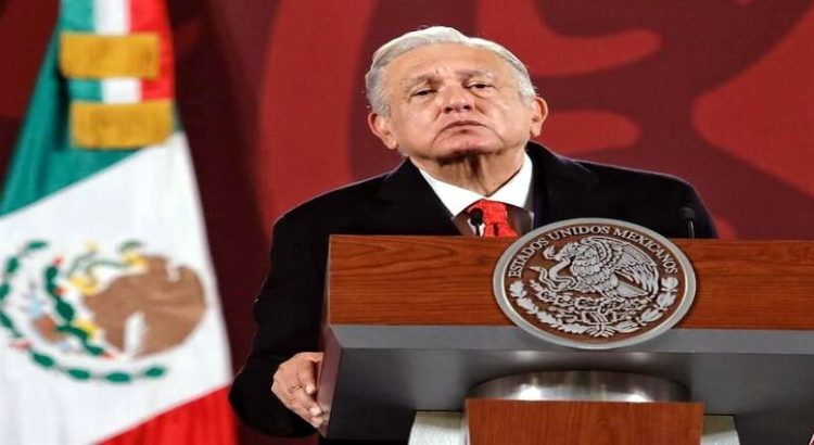 AMLO señala que el atentado de Ciro Gómez Leyva pudo ser un autoatentado