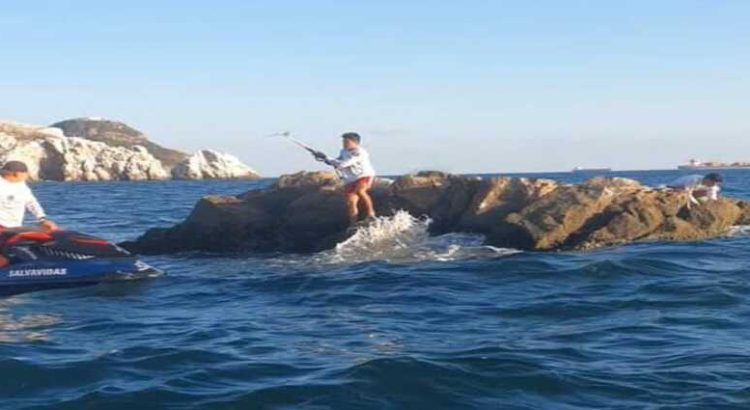 Policía Acuática retira redes de pesca para proteger a los lobos marinos