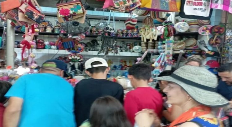 Incrementa la afluencia de turistas en Mazatlán