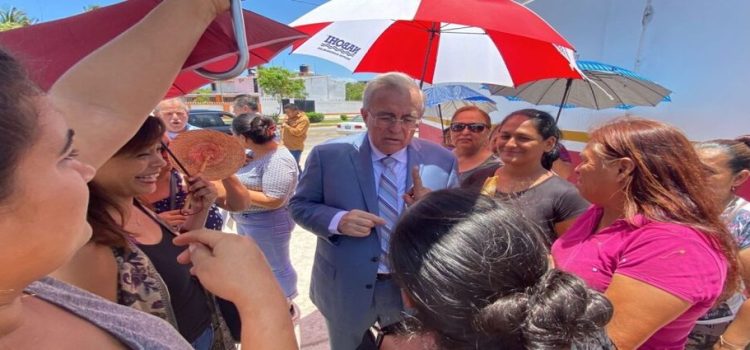 Rocha Moya se comprometió a ayudar a Mazatlán con la falta de servicios
