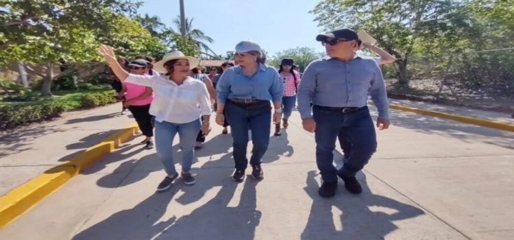 González Zatarain realiza recorrido en el Estero del Yugo en Mazatlán