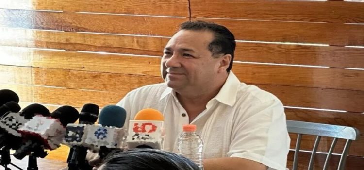 El exalcalde Fernando Pucheta buscará nuevamente la alcaldía de Mazatlán