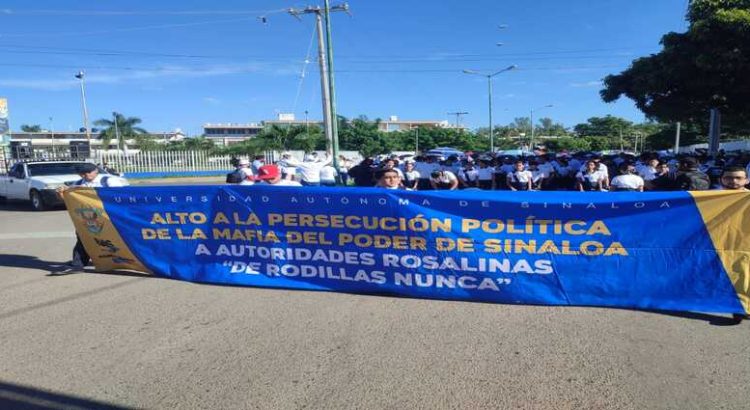 Mega marcha en Sinaloa de miles de universitarios ‘Por la autonomía de la UAS’