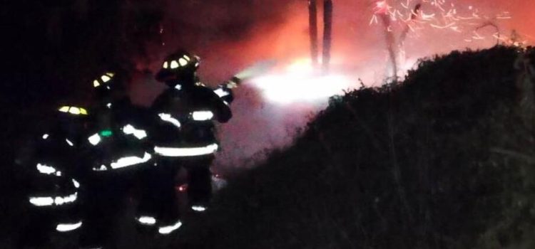 Vivienda en la Invasión San Antonio termina en cenizas