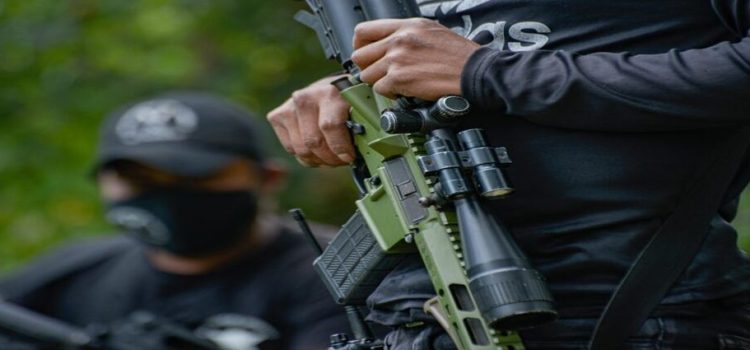 Civiles armados lanzan amenazas contra policías de Mazatlán