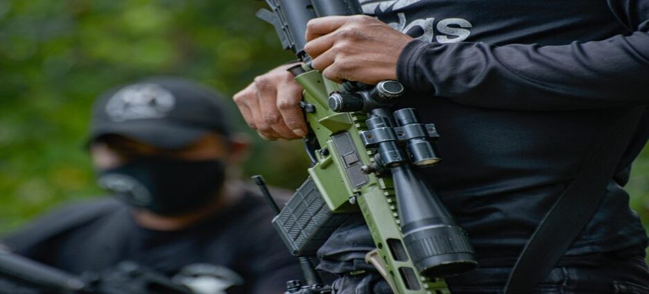 Civiles armados lanzan amenazas contra policías de Mazatlán