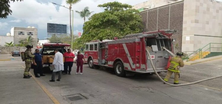 Evacuan a pacientes del Hospital del IMSS en Mazatlán por fuga de oxígeno