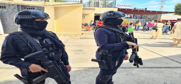 Policías de Mazatlán deberán quitarse el pasamontañas