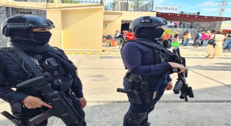 Policías de Mazatlán deberán quitarse el pasamontañas