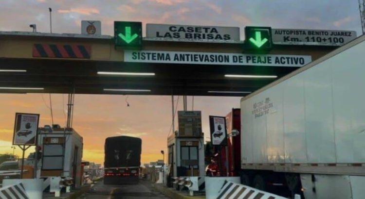 Sinaloa instala dobles barreras en casetas de cobro