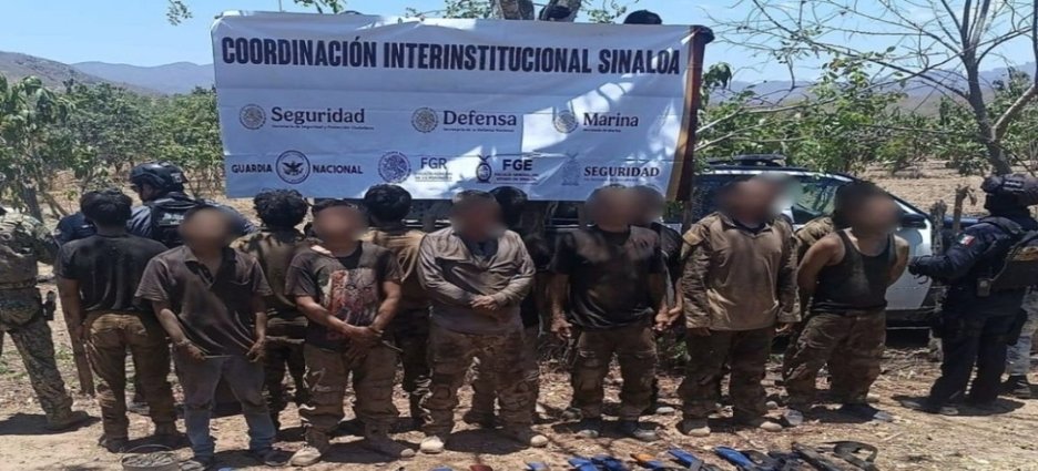 Detienen en Mazatlán a 13 presuntos integrantes de grupo delictivo