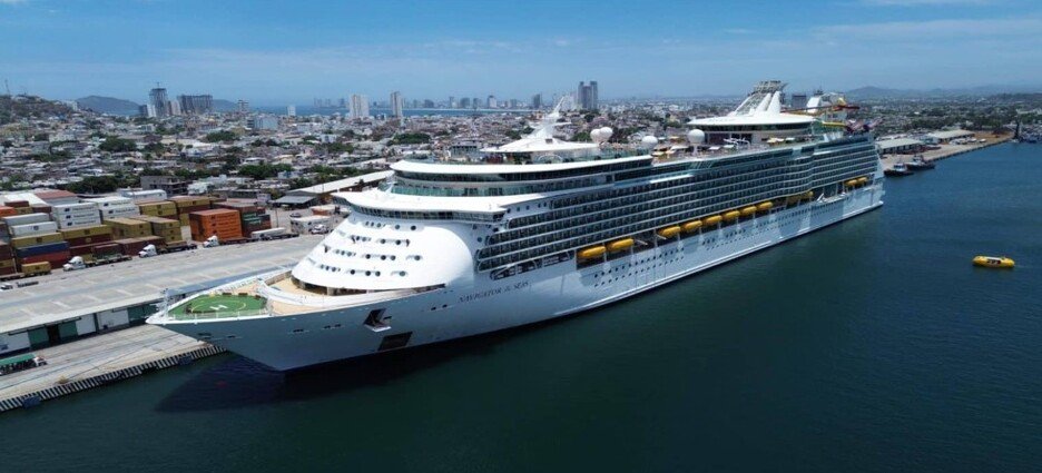 Mazatlán recibe más de 3 mil 700 cruceristas