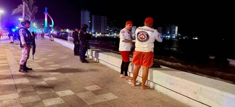 Hombre fallece tras ser rescatado del mar cerca del Monumento al Pescador