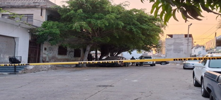 Asesinan a un hombre a balazos en el Centro de Mazatlán