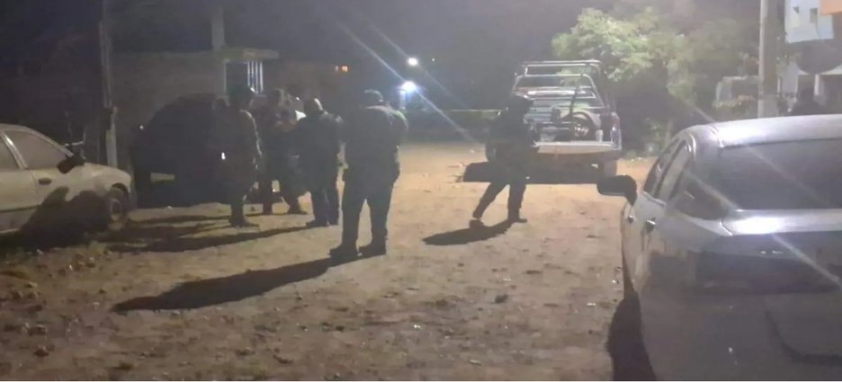 Atacan con explosivo a policías estatales en el Libramiento de Mazatlán