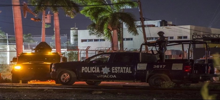 Riña en penal de Mazatlán deja dos internos muertos
